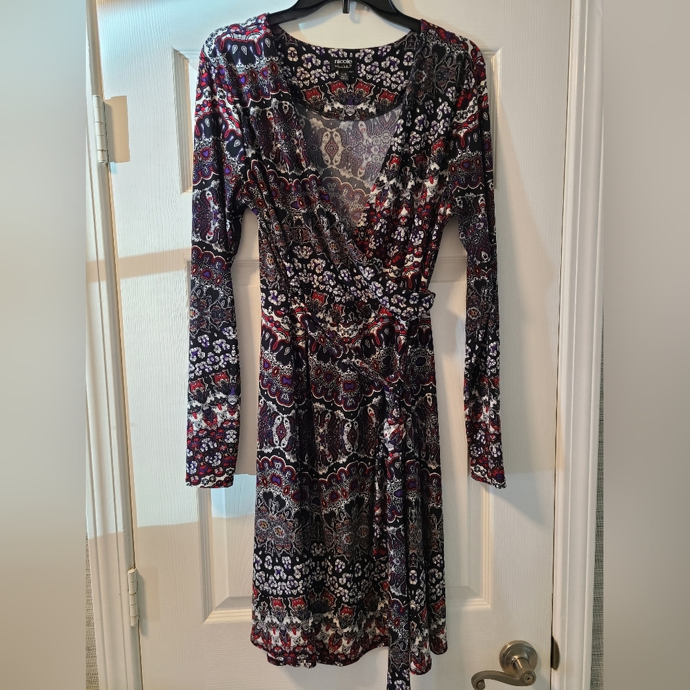 Nicole Miller - Long sleeve faux wrap dress -Belted -  Size L